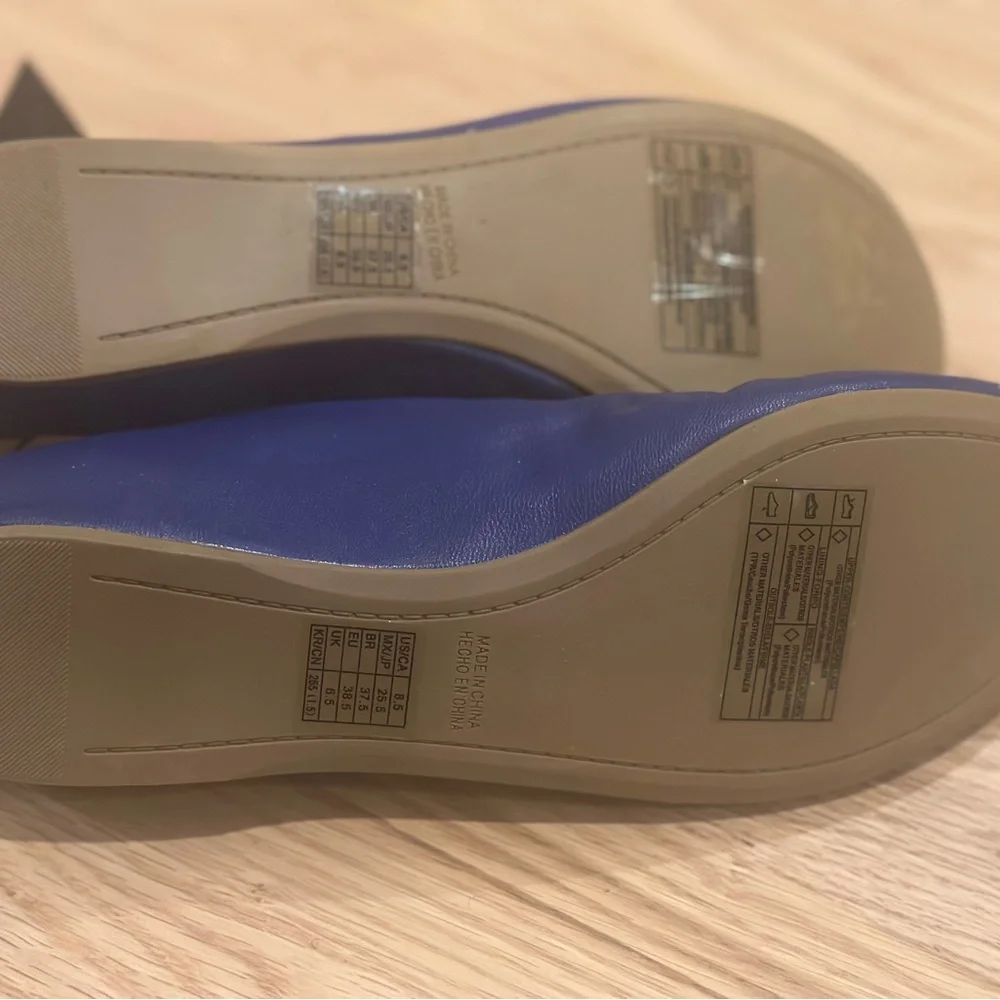 Forever 21 Flats - Picture 2 of 3